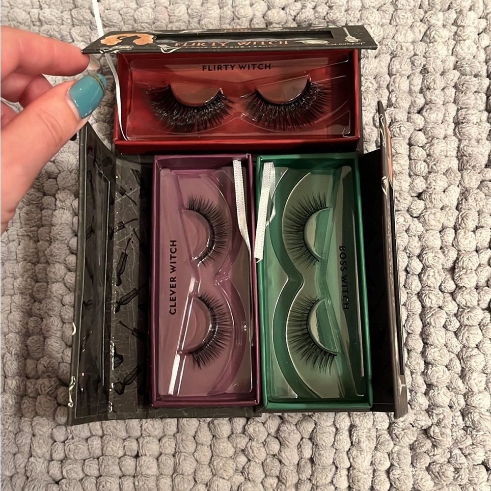 ColourPop Hocus Pocus Eyelash Set - Picture 2 of 2